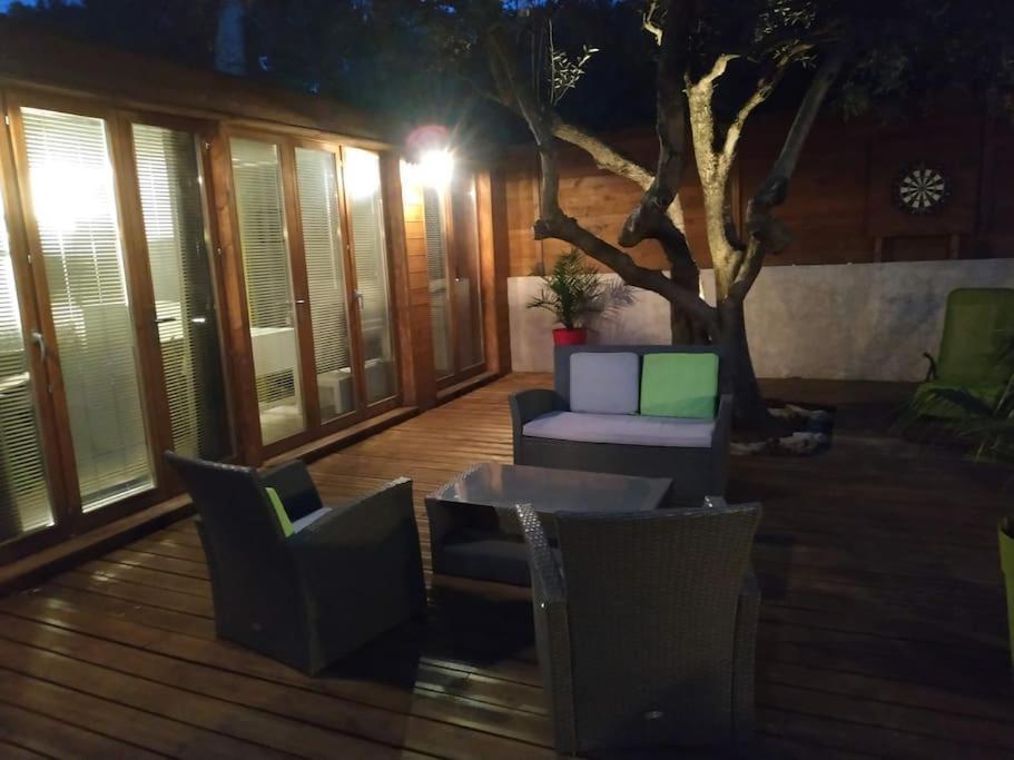 Studio Jacuzzi Prive A 8 Min A Pied De La Plage Daire La Ciotat Dış mekan fotoğraf